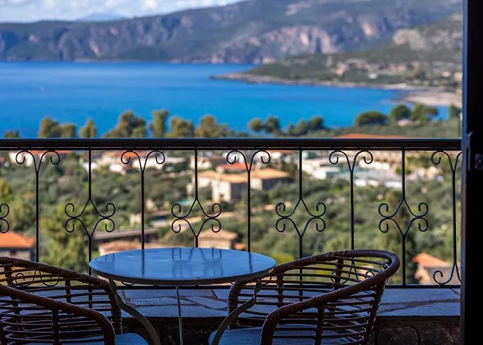 Vardia Hotel